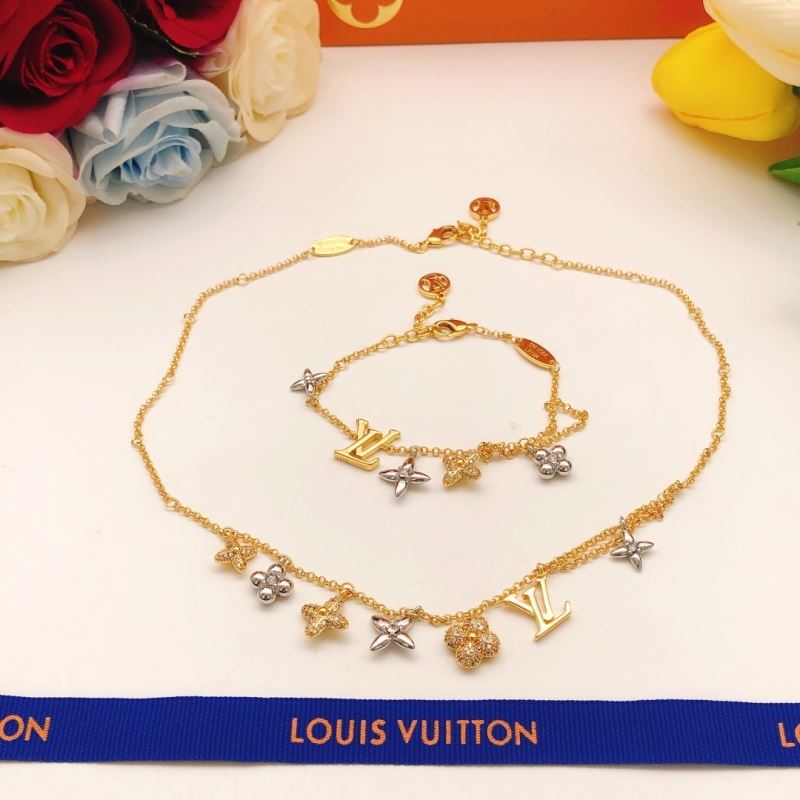 Louis Vuitton Necklaces